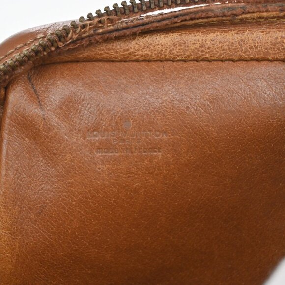 LOUIS VUITTON Logo Pochette Sports Clutch Hand Bag Monogram Leather - Picture 6 of 16